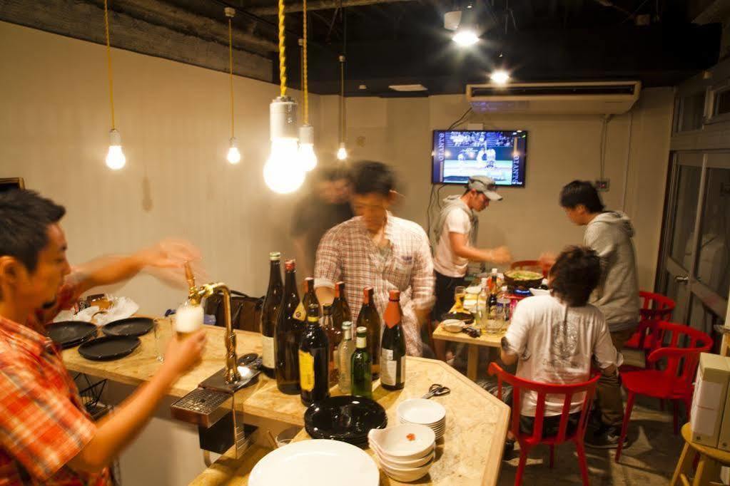 Hakata Gofukumachi Hostel Takataniya Fukuoka  Bagian luar foto